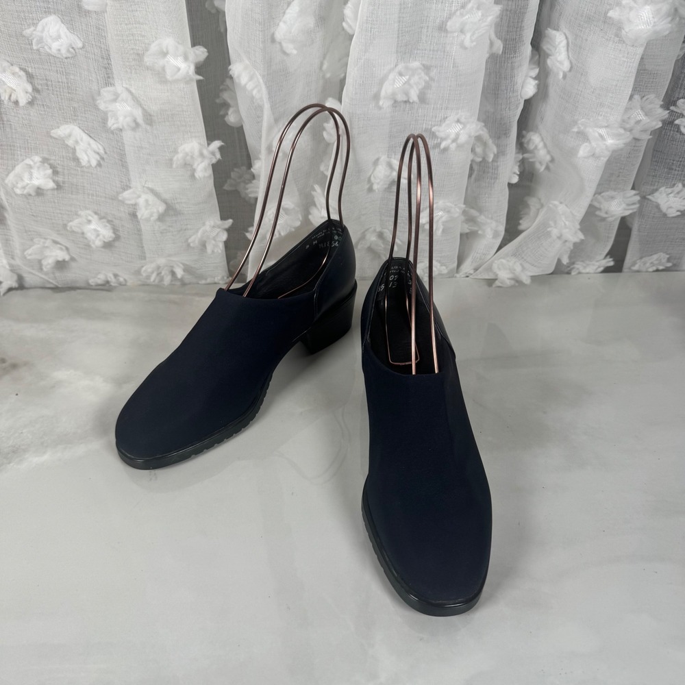 Munro American Navy Blue Pull On Comfort Shoes Leather Fabric Cushion Neutral 5M